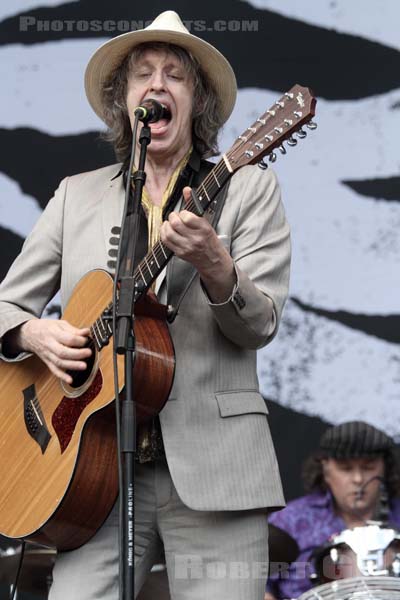 THE WATERBOYS - 2012-08-26 - SAINT CLOUD - Domaine National - Scene de la Cascade - 